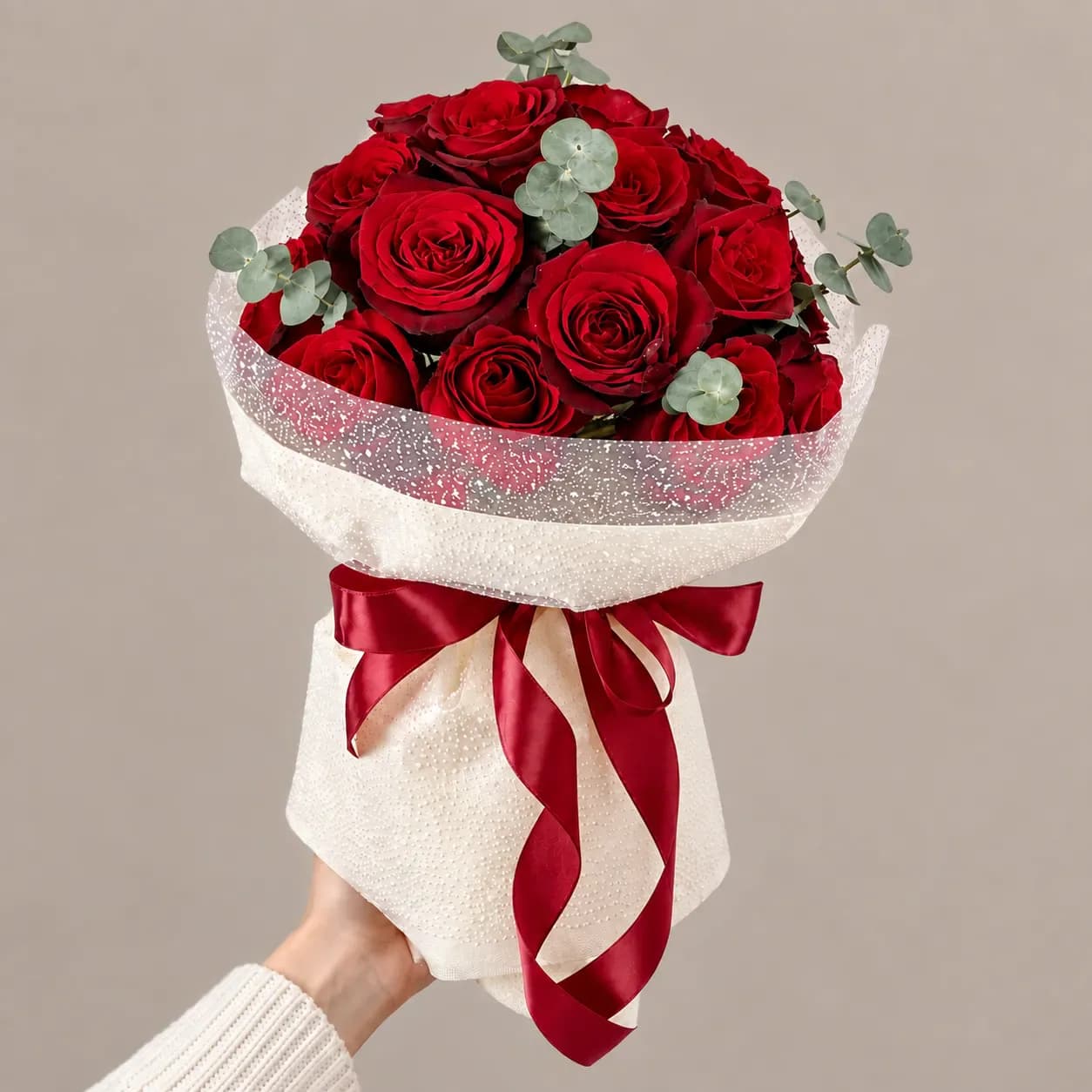 دسته گل رز قرمز گرد — رز قرمز